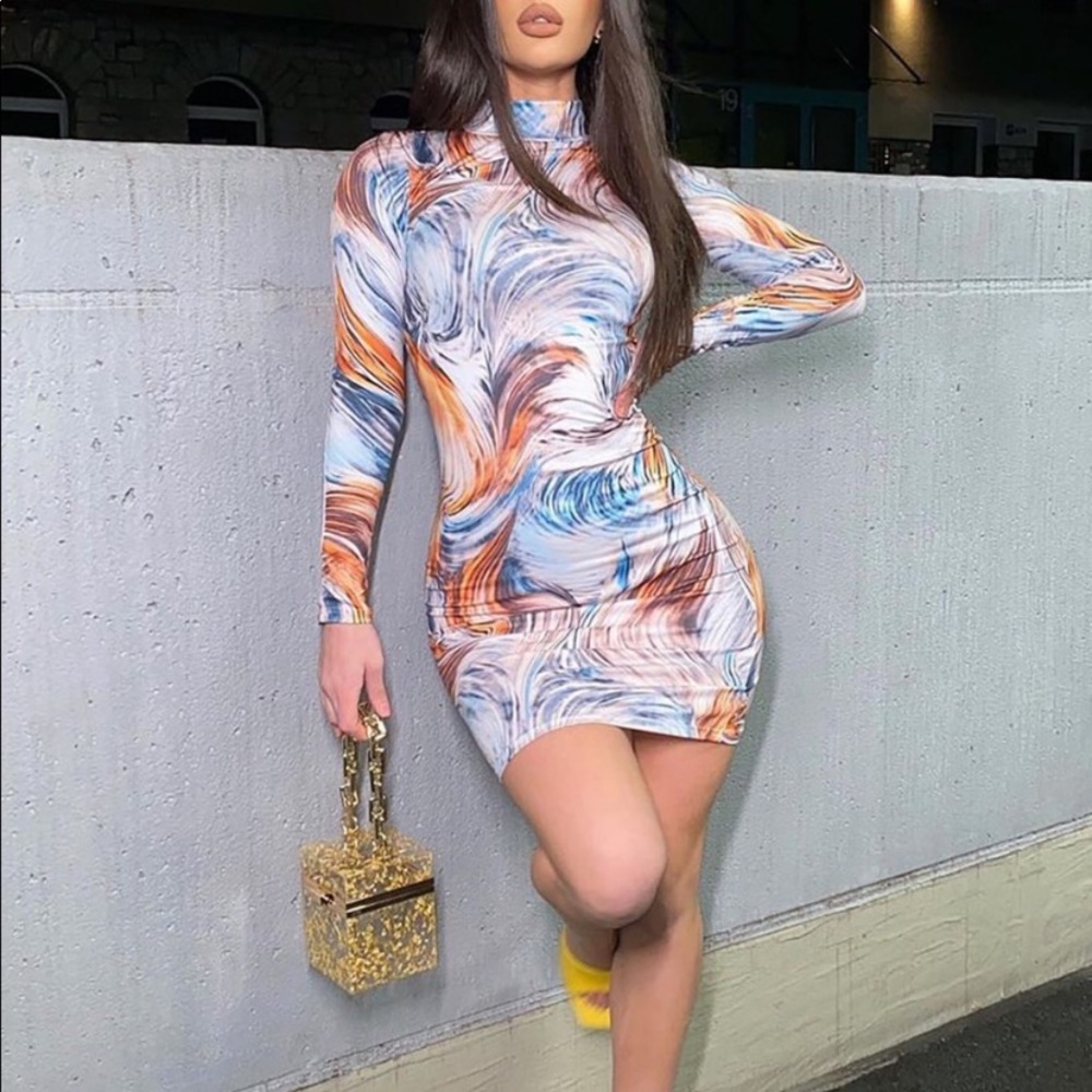 FASHION NOVA Swirl dress